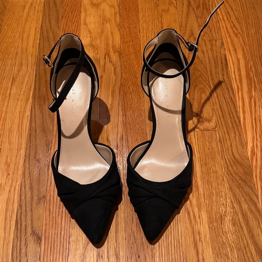 Kelly & Katie Black Pointed Toe Heels 9 – Ankle Strap Suede Pumps